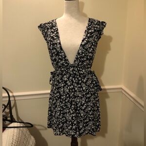 Floral Deep V-Neck Black Dress with Tie Waist - The East Order, size Small